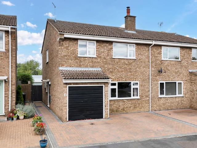 4 bedroom semi detached house for sale