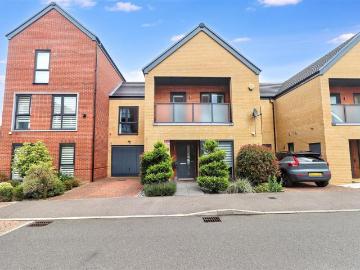 4 bedroom semi detached house for sale