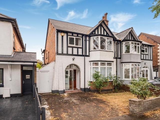 4 bedroom semi detached house for sale