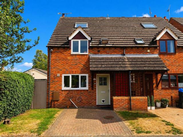 4 bedroom semi detached house for sale