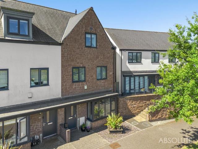 4 bedroom semi detached house for sale