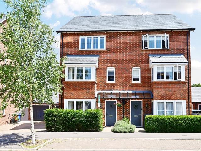 4 bedroom semi detached house for sale