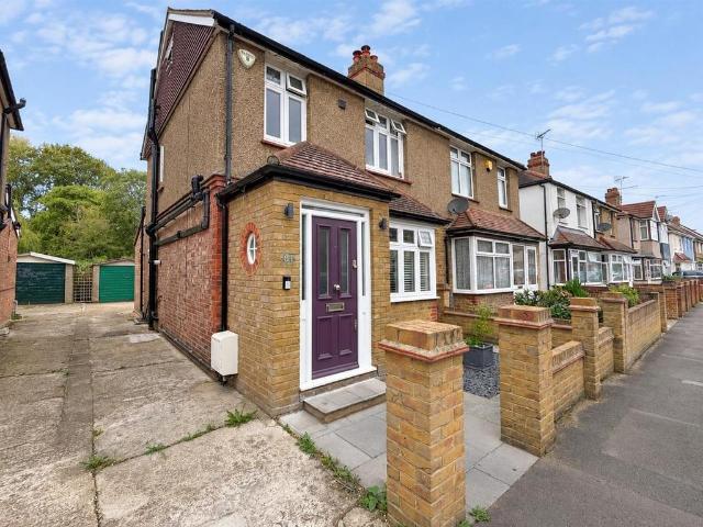 4 bedroom semi detached house for sale