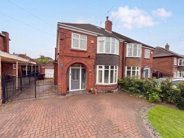 4 bedroom semi detached house for sale