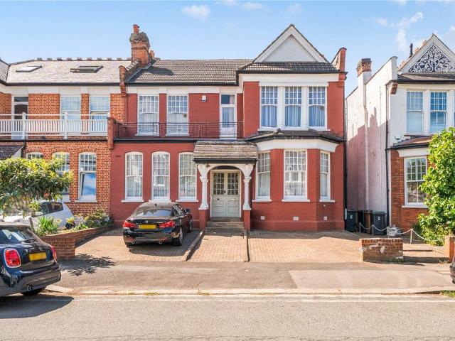 6 bedroom semi detached house for sale