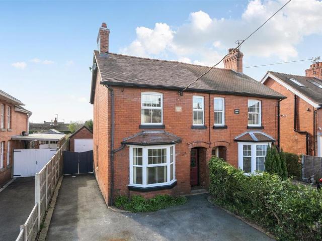 4 bedroom semi detached house for sale