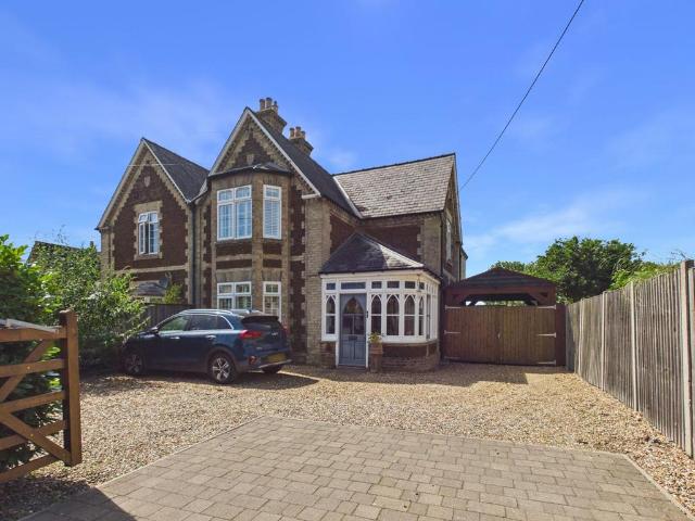 4 bedroom semi detached house for sale