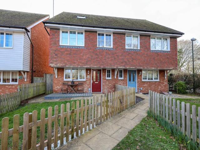 4 bedroom semi detached house for sale
