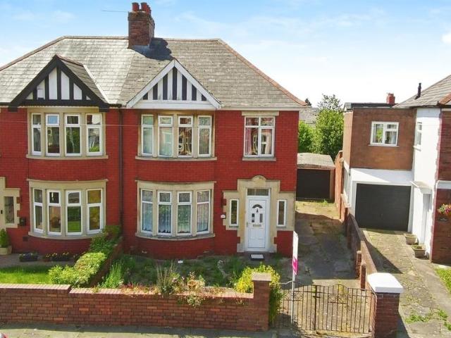 4 bedroom semi detached house for sale