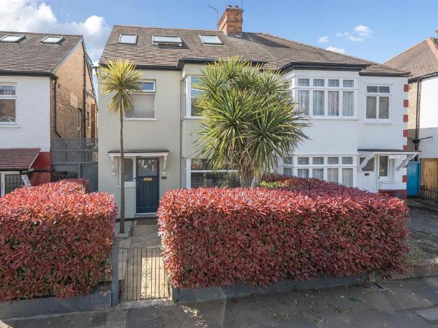 4 bedroom semi detached house for sale
