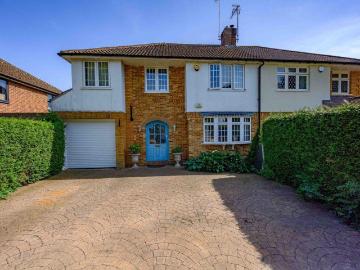 4 bedroom semi detached house for sale