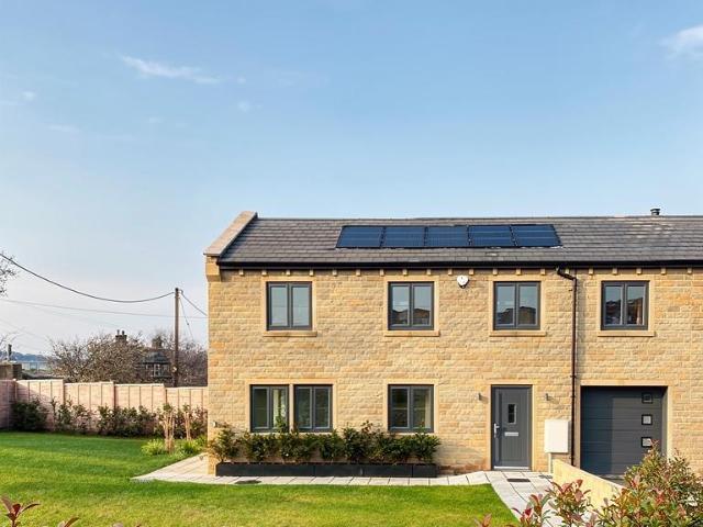 4 bedroom semi detached house for sale