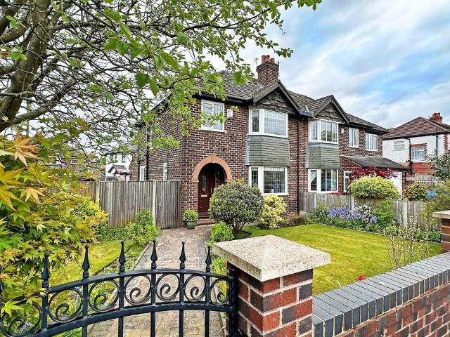4 bedroom semi detached house for sale