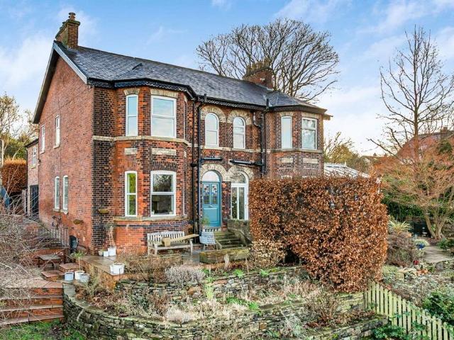 4 bedroom semi detached house for sale