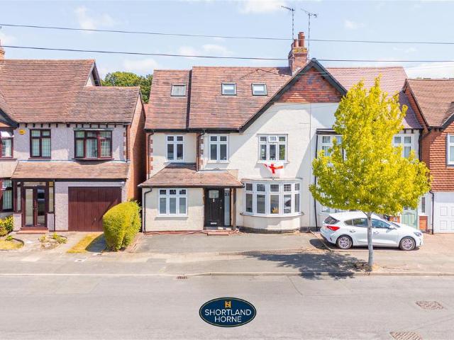 4 bedroom semi detached house for sale