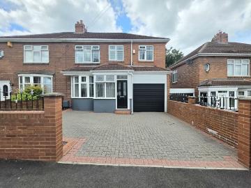 4 bedroom semi detached house for sale