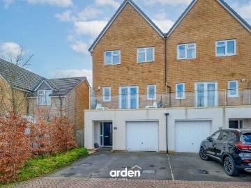 4 bedroom semi detached house for sale