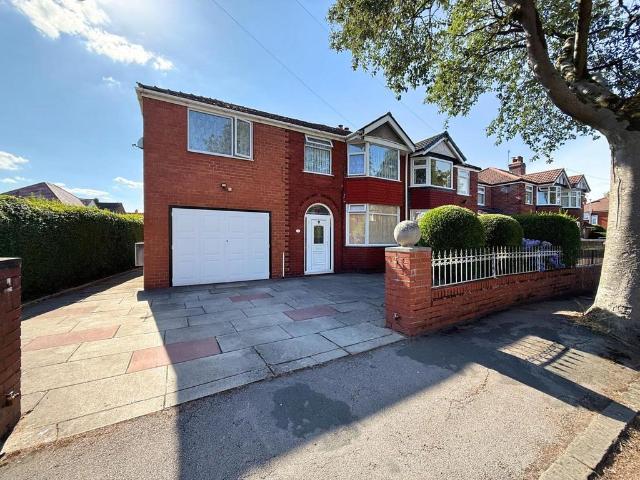 4 bedroom semi detached house for sale