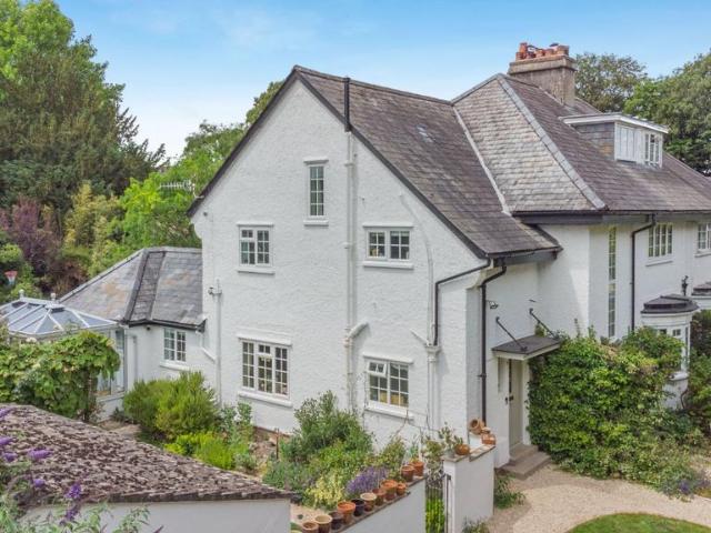 4 bedroom semi detached house for sale