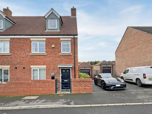 4 bedroom semi detached house for sale