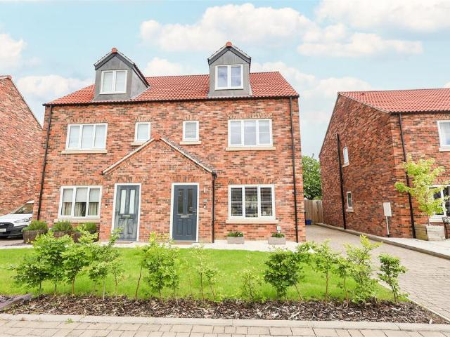 4 bedroom semi detached house for sale