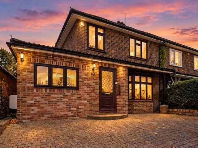4 bedroom semi detached house for sale