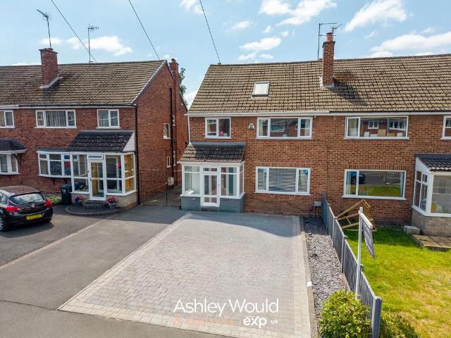 4 bedroom semi detached house for sale
