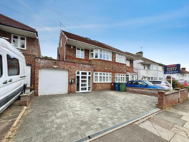 4 bedroom semi detached house for sale
