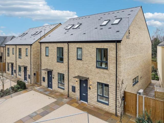 4 bedroom semi detached house for sale