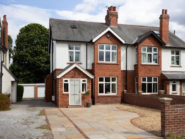 4 bedroom semi detached house for sale