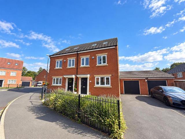4 bedroom semi detached house for sale