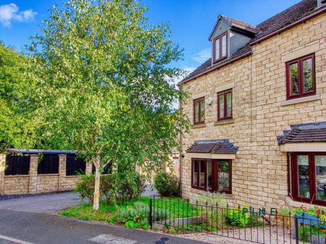 4 bedroom semi detached house for sale