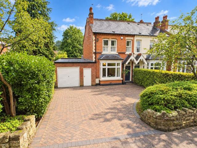 4 bedroom semi detached house for sale
