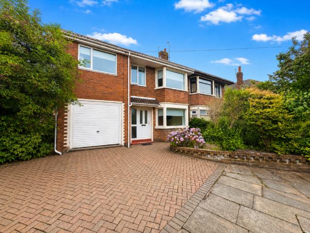 4 bedroom semi detached house for sale