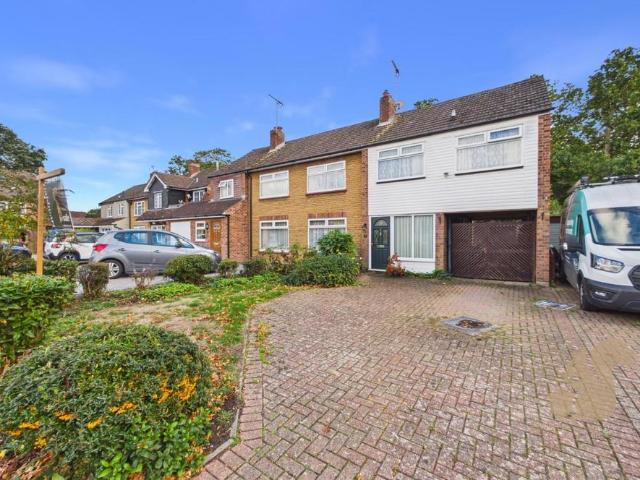 4 bedroom semi detached house for sale