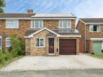 4 bedroom semi detached house for sale