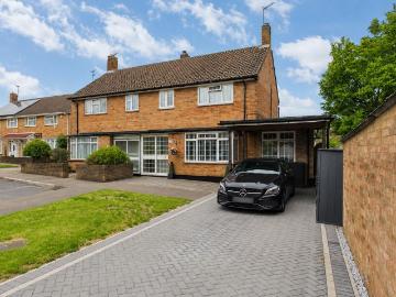 4 bedroom semi detached house for sale