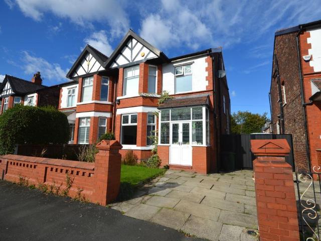 4 bedroom semi detached house for sale