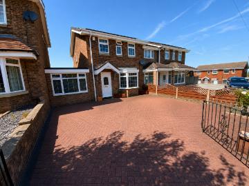 4 bedroom semi detached house for sale