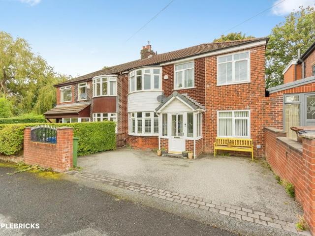 4 bedroom semi detached house for sale