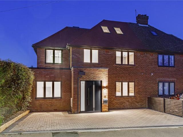 4 bedroom semi detached house for sale