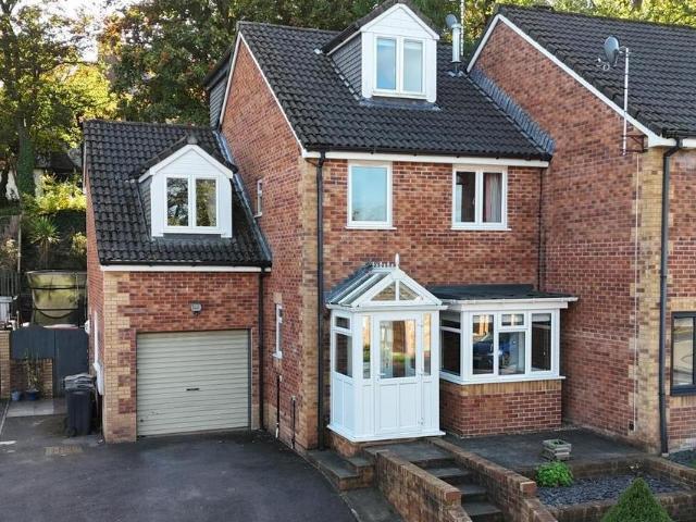 4 bedroom semi detached house for sale