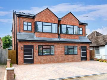 4 bedroom semi detached house for sale