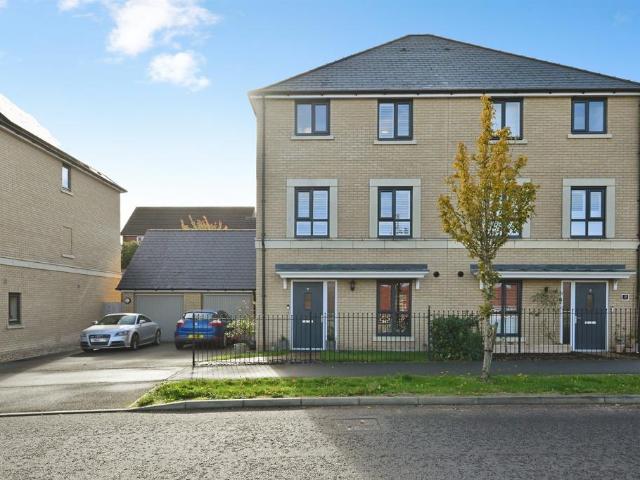 4 bedroom semi detached house for sale
