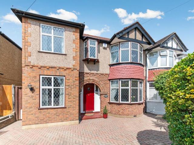 4 bedroom semi detached house for sale