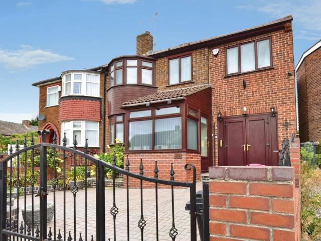 4 bedroom semi detached house for sale