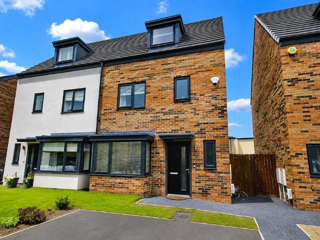 4 bedroom semi detached house for sale