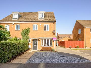 4 bedroom semi detached house for sale