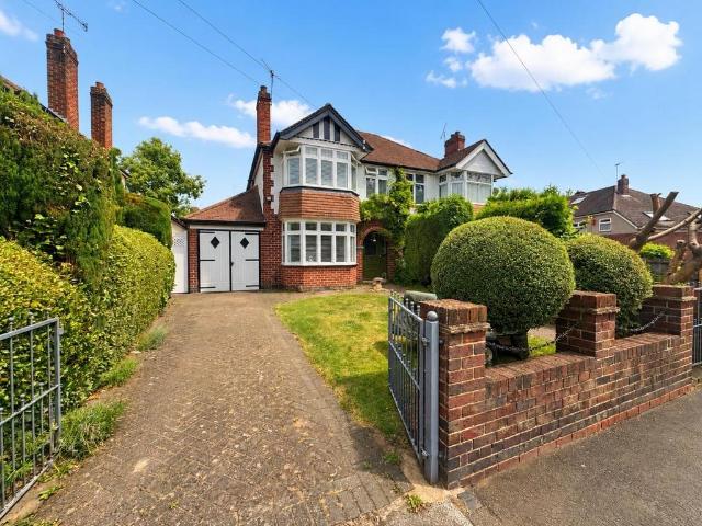 4 bedroom semi detached house for sale