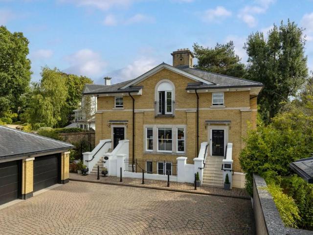 4 bedroom semi detached house for sale